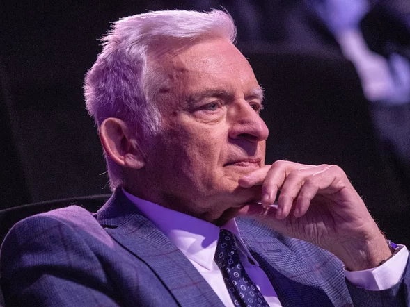 Miniatura: Jerzy Buzek: Niemcy zadziwiają się Polską